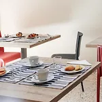 Girastrittue Ξενοδοχείο