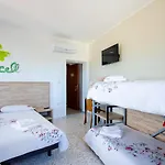 Girastrittue Ξενοδοχείο *