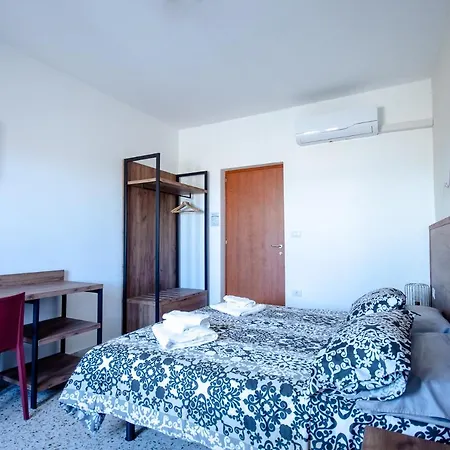 Girastrittue Hotel *