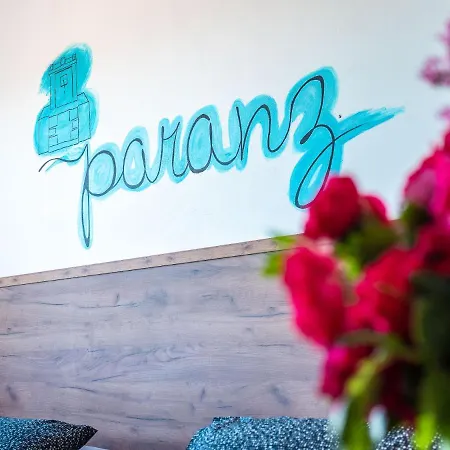 Girastrittue 酒店 *