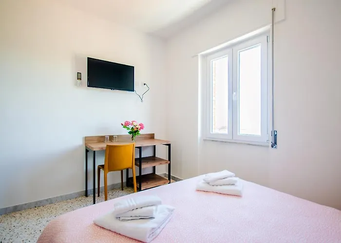 Hotel Girastrittue *